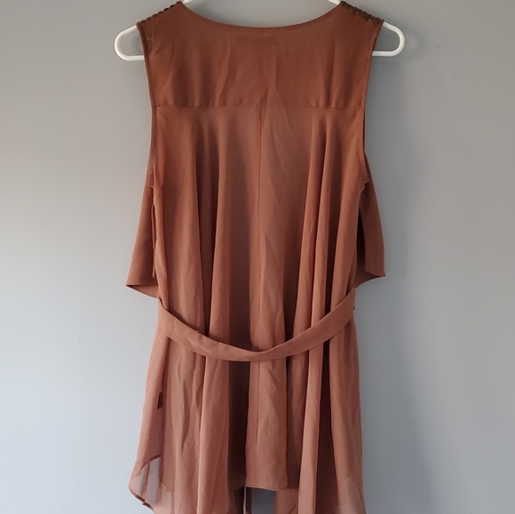 Double Zero Draped Belted Vest Top - Picture 5 of 6